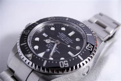 beleggen in rolex|Investing in Elegance: A Guide to Rolex Watches as a Financial .